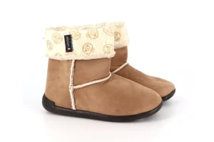 paire de boots Roly chaussons en suédine beige doublées de fausse fourrure crème à motif