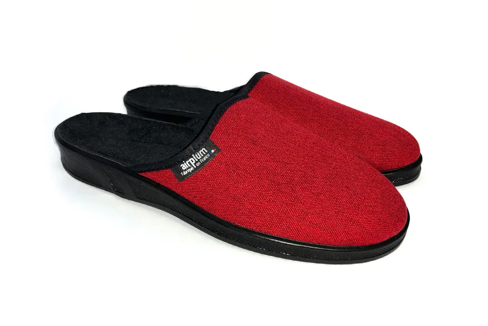paire pantoufles rouges homme été