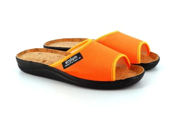 paire de claquettes orange pour femme modèle west