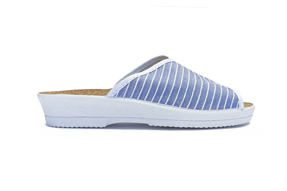 vue de côté sabot femme Obel à rayures bleues et blanches