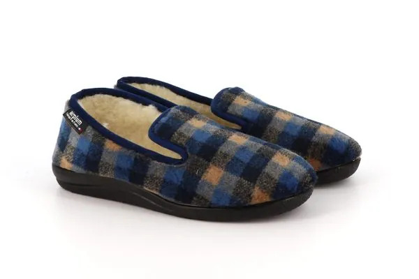 paire de pantoufles à carreaux antidérapantes