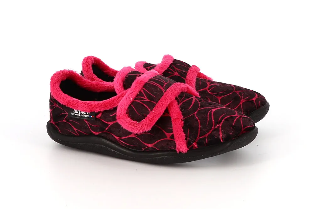 paire de pantoufle scratch noir et rose fuschia